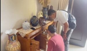 Berantas Obat-obatan Terlarang, Satresnarkoba Polres Tuban Geledah Dua Rumah Warga