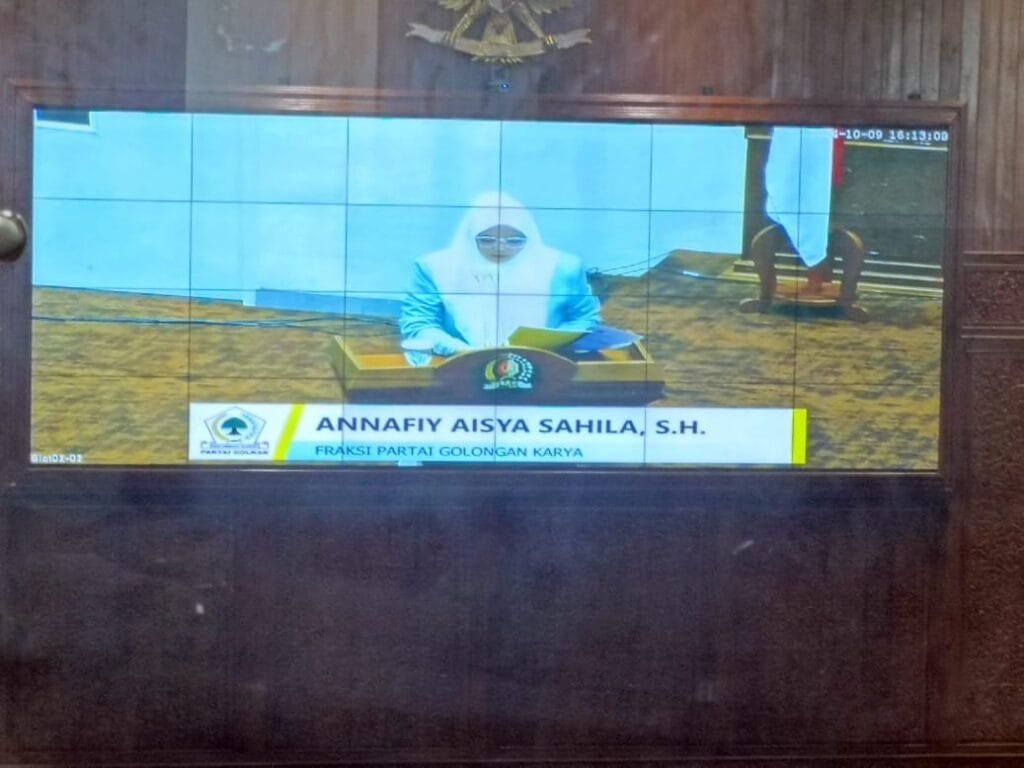 Rapat Paripurna DPRD Pandangan Umum Fraksi Golkar Terkait Nota Penjelasan Raperda APBD Bojonegoro 2025