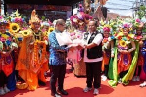 Batu Art Flower Carnival 2024, Padukan Seni, Budaya dan Keindahan Bunga Kota Batu