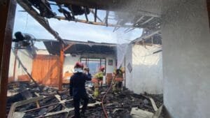 Gegara Bediang Sapi, Rumah Warga Desa Ngujung Temayang Ludes