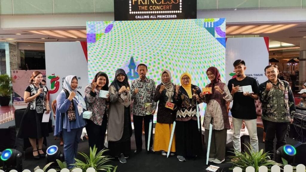 Para Pelaku IKM Bojonegoro Ikut Semarakkan JEEF 2024 di Surabaya