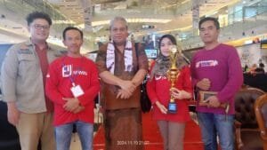 FIJ Bojonegoro Raih Penghargaan Stand Omzet Tertinggi di JEEF 2024