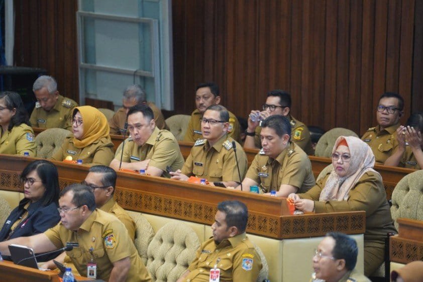 Pj Wali Kota Batu Ikuti Raker dan RDP Dengan Komisi II DPR RI