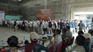 Kapolres Nganjuk dan Ketua KPU Pimpin Apel Kesiapan dan Pengamanan Distribusi Logistik Pemilu 2024