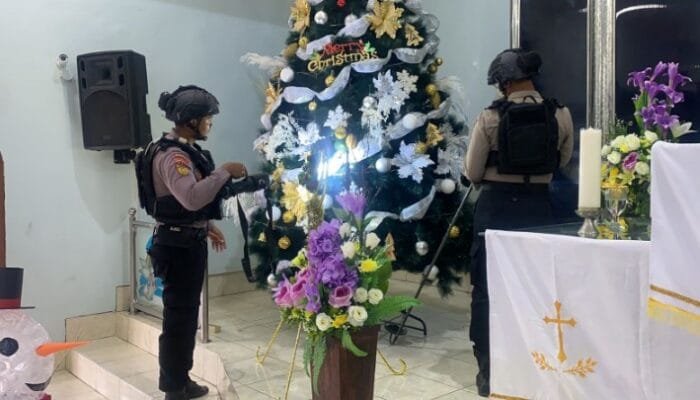 Natal 2024, Polres Bojonegoro Lakukan Sterilisasi Gereja
