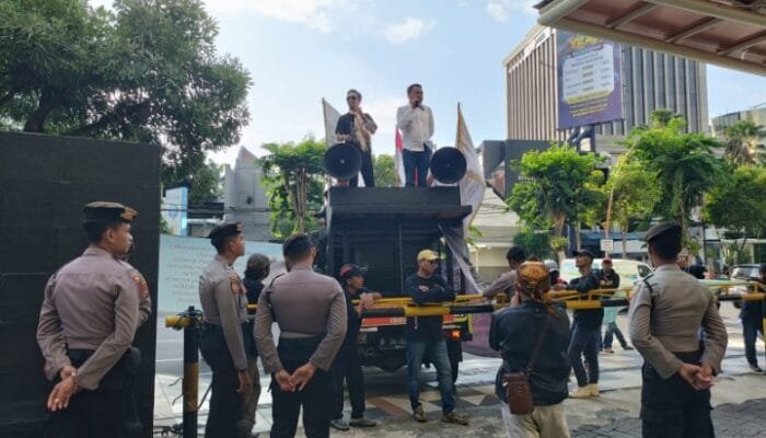 Sertijab Kakanwil Kemenkumham Jatim di Hadiahi Aksi Demonstrasi