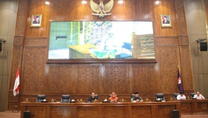 Rapat Paripurna DPRD Bojonegoro Bahas Nota Penjelasan Empat Raperda