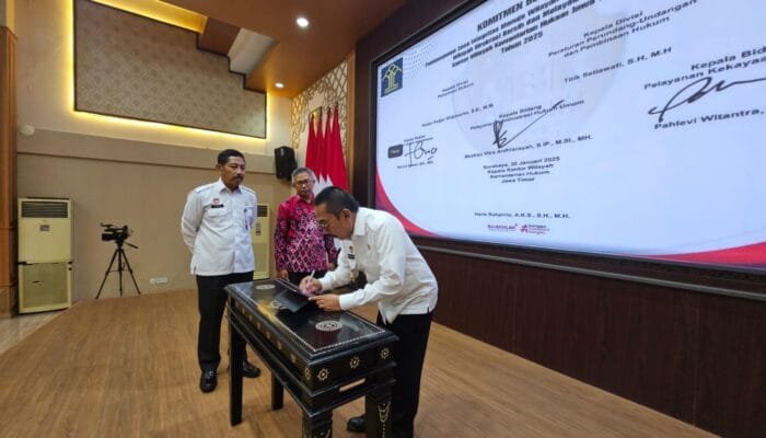 Kanwil Kemenkum Jatim Canangkan Pembangunan Zona Integritas Tahun 2025