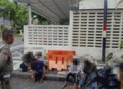 Saling Ejek Saat Live TikTok Remaja Putri Ini Berujung Perkelahian 