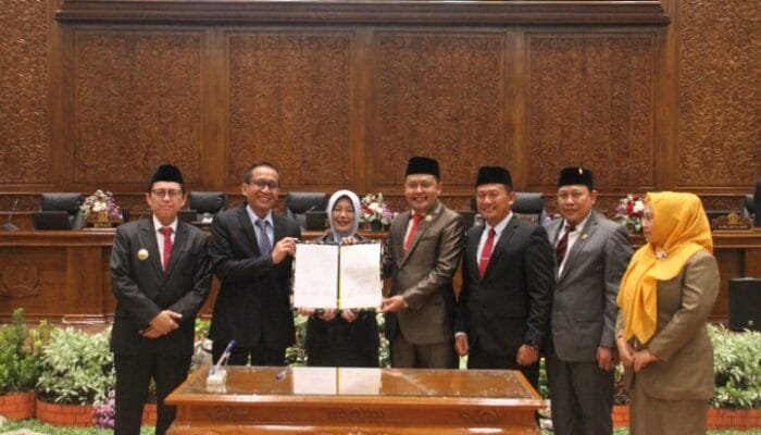 Rapat Paripurna DPRD Bojonegoro, Penetapan Paslon Bupati dan Wakil Bupati Terpilih
