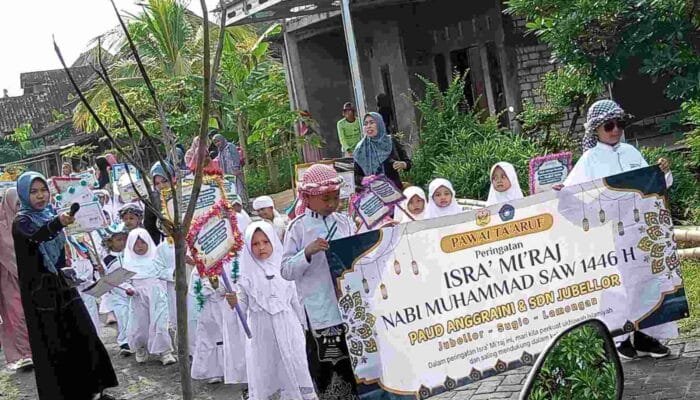 Pawai Peringatan Isra’ Mi’raj SDN Jubellor Sugio Lamongan: Rayakan Tradisi dan Pendidikan