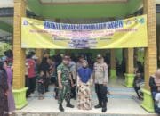 Babinsa Koramil Bluluk Dampingi Bakti Sosial Pengobatan Massal Kepada Masyarakat