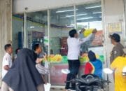 Pemkab Bojonegoro Pasang Stiker Toko Modern Berjejaring, Tanda Lengkap Kantongi Izin