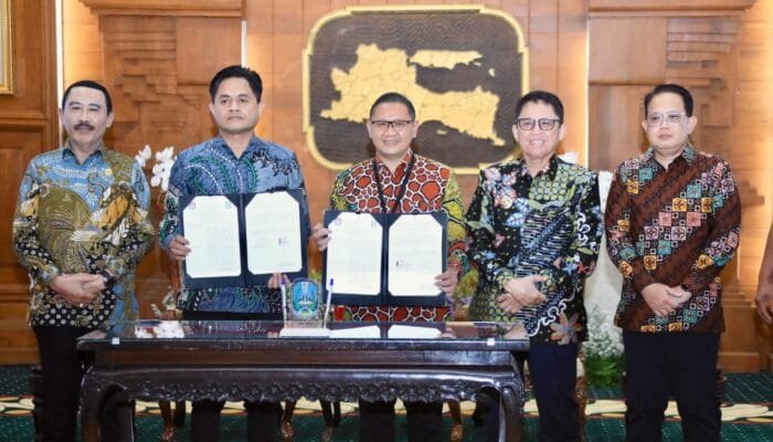 Hadiri Kesepakatan Bersama Pemprov Jatim dengan IPDN, Pj Bupati: Upaya Memperkuat Kualitas Pendidikan di Bojonegoro
