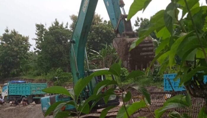Tambang Pasir Darat di Bojonegoro yang Diduga Ilegal Masih Beroperasi