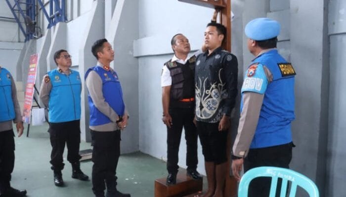 Polres Bojonegoro Lakukan Pemeriksaan Langsung Terhadap Proses Pendaftaran Penerimaan Anggota Polri