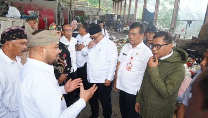 Peninjauan Mendalam Pengelolaan Sampah di TPA Tlekung oleh Wakil Wali Kota Batu