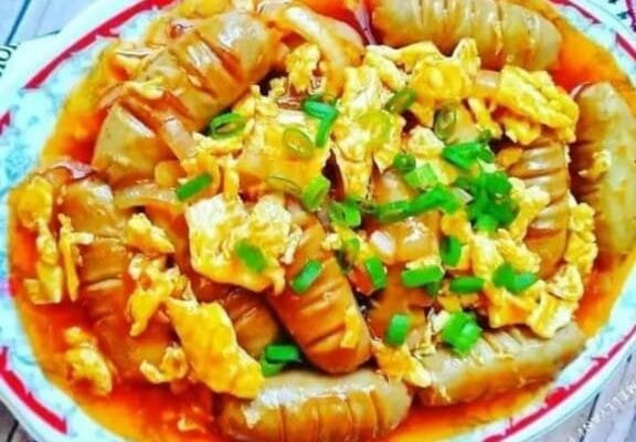 Sosis Telur Asam Manis: Hidangan Praktis yang Menggugah Selera