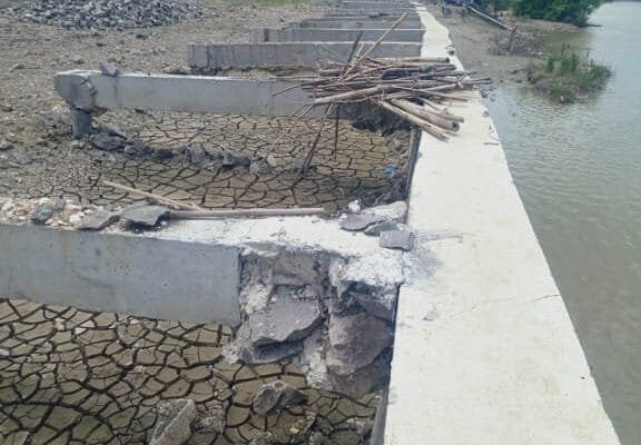 Proyek Pelindung Tebing Sungai di Bojonegoro Rp40 Miliar Ambruk dalam Hitungan Bulan, Dugaan Korupsi Mencuat