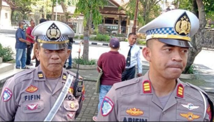 Lamongan Siaga Penuh: Pasar Babat Jadi Fokus Utama Pengamanan Lebaran 2025