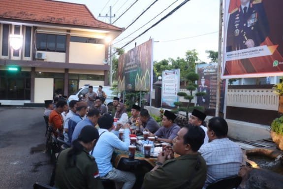 Polres Bojonegoro Insan Media Berbuka Bersama, Perangi Premanisme dengan Sinergi
