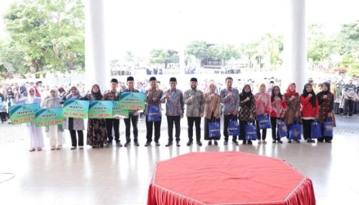 Pemkot Batu Berikan Insentif Kepada Tenaga Pendidik Menjelang Hari Raya