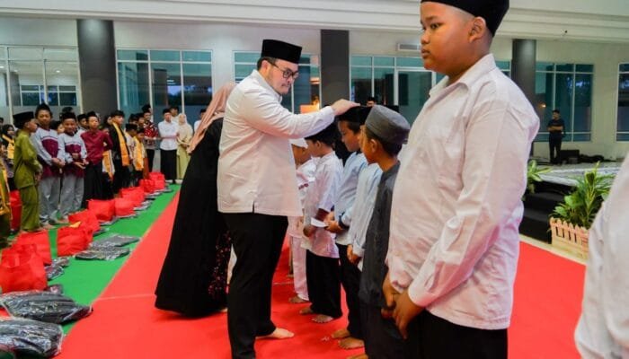 Bupati Kediri Adakan Buka Bersama dan Santunan Anak Yatim
