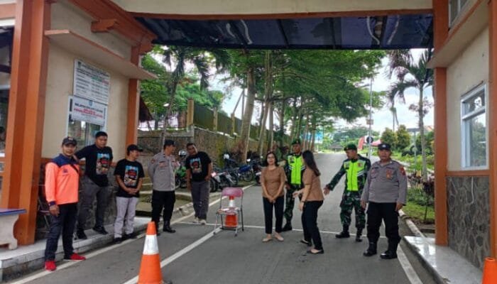 Polisi Kediri Siaga di Tempat Wisata Selama Musim Libur Lebaran