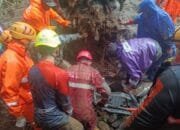 Kabar Duka dari Mojokerto: Tanah Longsor Terjang Jalur Cangar, Kemensos Gercep Salurkan Bantuan