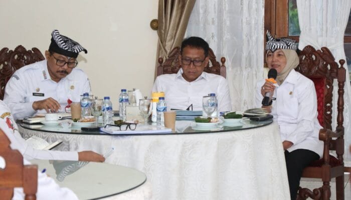 NGOPI Ala Bupati Bojonegoro: Bahas Tuntas Strategi Jitu Berantas Kemiskinan