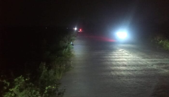 Warga Kadungrejo Kauman Bojonegoro Tagih Janji Pemerataan, Jalan Penghubung Masih Gelap Gulita