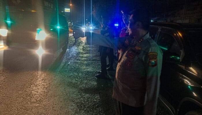 Kabag Ops Polres Kediri Kota Pimpin Langsung Pengamanan Arus Balik Suporter Sepak Bola