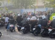 Gaji Dipotong, Ratusan Buruh di Gresik PT Putera Rackindo Sejahtera Mogok Kerja