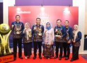 Bupati Bojonegoro Setyo Wahono Raih Penghargaan TOP Pembina BUMD 2025