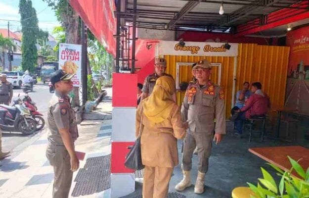 Kedapatan Nongkrong Saat Jam Kerja, Dua ASN Lamongan Terjaring Razia Satpol PP