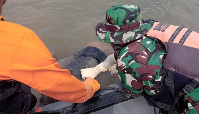 Jenazah Mr. X Ditemukan Mengambang di Sungai Bengawan Solo