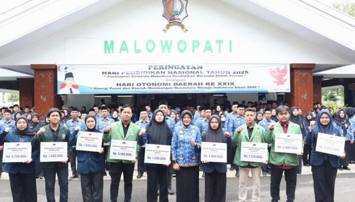 2.248 Mahasiswa Dapat Beasiswa, Pemkab Bojonegoro Serius Cetak Generasi Emas