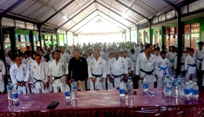 Ratusan Karateka Ikuti UKT LEMKARI Bojonegoro