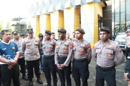 Lepas Tugas, Bintara Polri Asal Papua Siap Mengabdi di Kampung Halaman