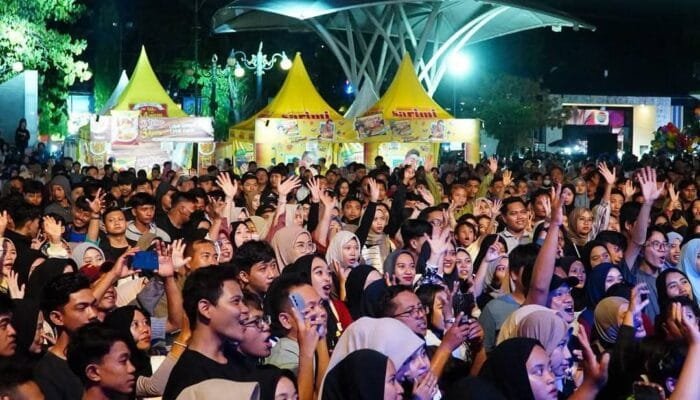 Hiburan di Alun-Alun Lamongan Disambut Antusias, Tapi Minim Fasilitas