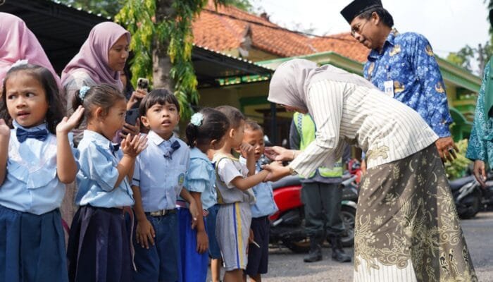 Pola Asuh Cerdas, Anak Sehat, Yuk Intip Cara Bojonegoro Lawan Stunting