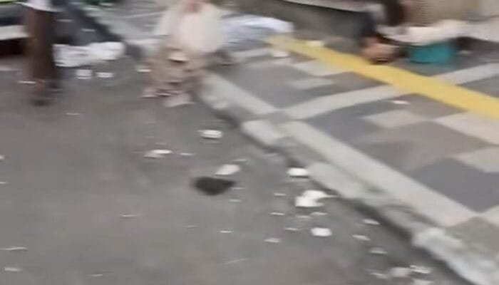 3 Ton Sampah Menumpuk Usai Haul Habib Abu Bakar di Gresik