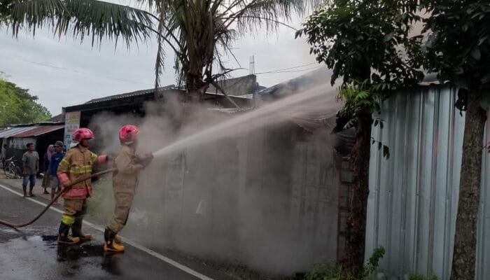 Elpiji Bocor Picu Kebakaran di Sukosewu Bojonegoro