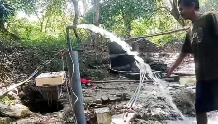 Musim Kemarau, Tenang TMMD Bojonegoro Bor 5 Sumur untuk Warga Desa Soko