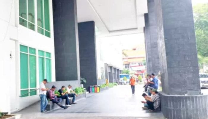 Gedung Pemkab Lamongan Digeledah KPK, Bukti Korupsi Disita