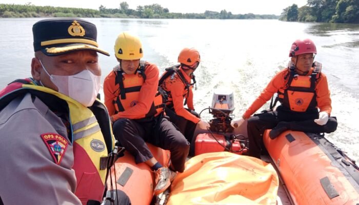 Motor Ditinggal di Jembatan Lamongan, Abdillah Hilang dan Ditemukan Tewas di Sungai