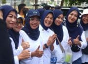 Ribuan Bidan Joget Bareng di Bojonegoro