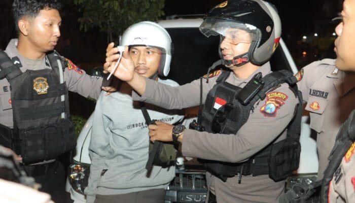 Ketahuan Gugup, 3 Pemuda Mojokerto Terciduk Bawa Sabu Saat Patroli Polisi