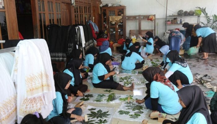 Batik Obor Sewu Dijiplak, Penerus Ajaran Samin Angkat Bicara