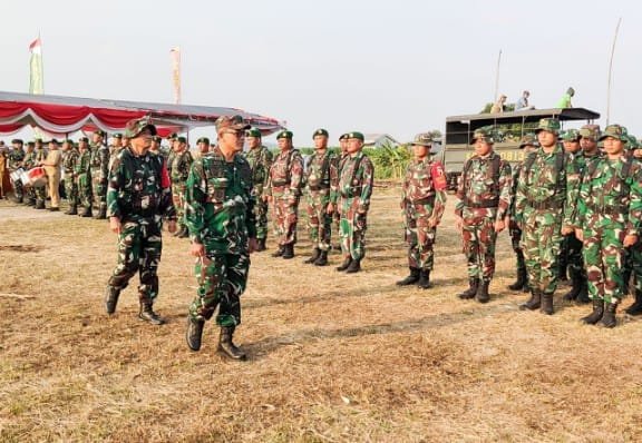 TNI dan Warga Bojonegoro Kompak, Jelang TMMD ke-125, Gladi Lapangan Digelar